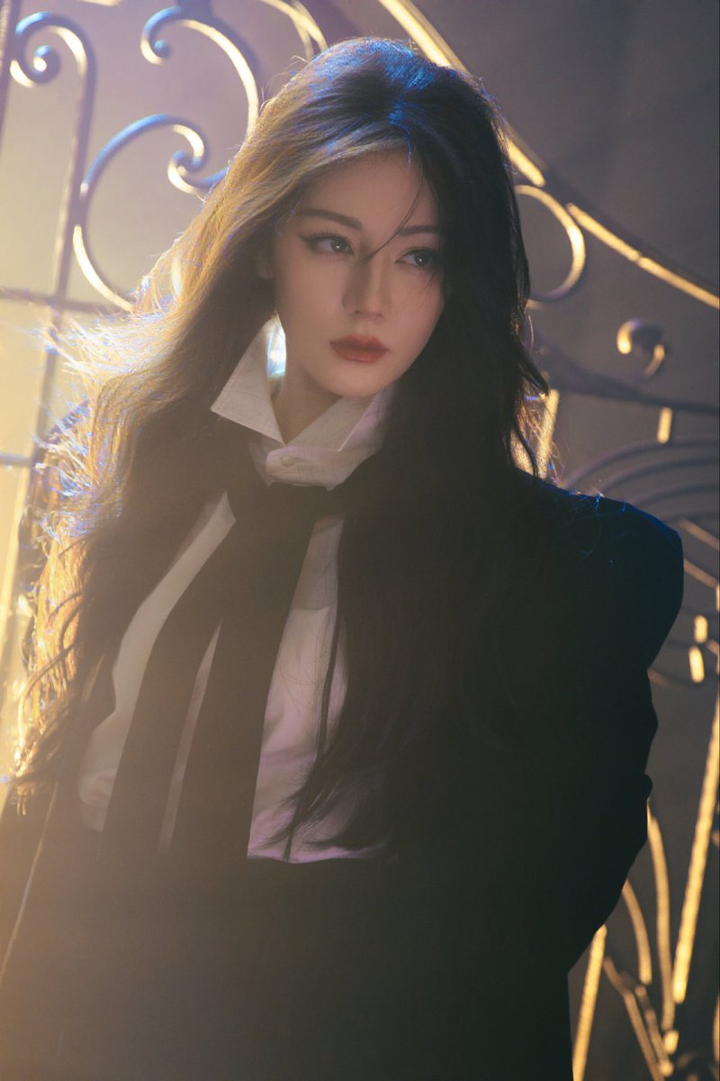 Unforgettable beauty

#Dilraba  #DiorSS26 #DilrabaxDior <a href="/Dior/">Dior</a>