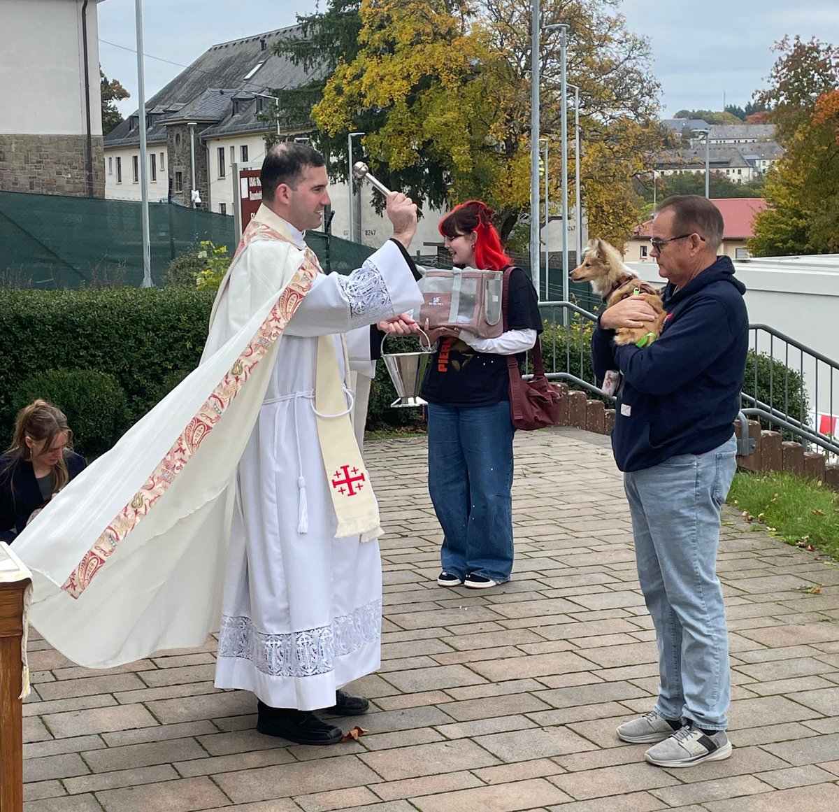 FrMikeCSC's tweet image. Let all God's creatures praise the Lord!
This year's Blessing of Pets was another success -- even when a certain Dalmatian got a little *too* excited and had to be blessed away from the rest of the crowd. 😅