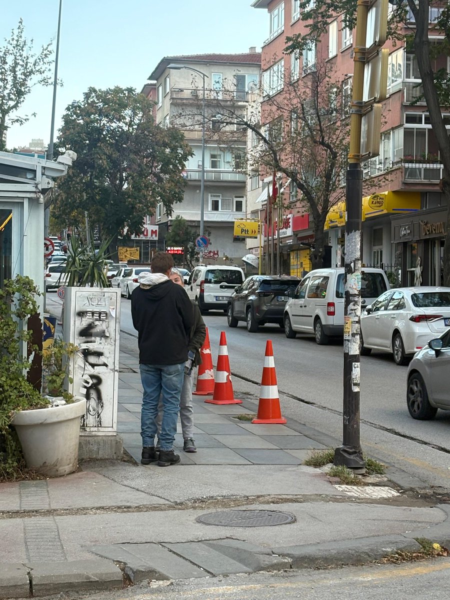 DHAyranci's tweet image. 📢 Devrim Partisi Ayrancı Kuruluş Toplantısı&apos;nın bildirilerini Güvenlik Caddesi&apos;nde dağıttık. Tüm Ayrancılıları kuruluş toplantımıza bekliyoruz.

🗓 18 Ekim Cumartesi 

📍Editör Dükkan

⏰️ 15.00
