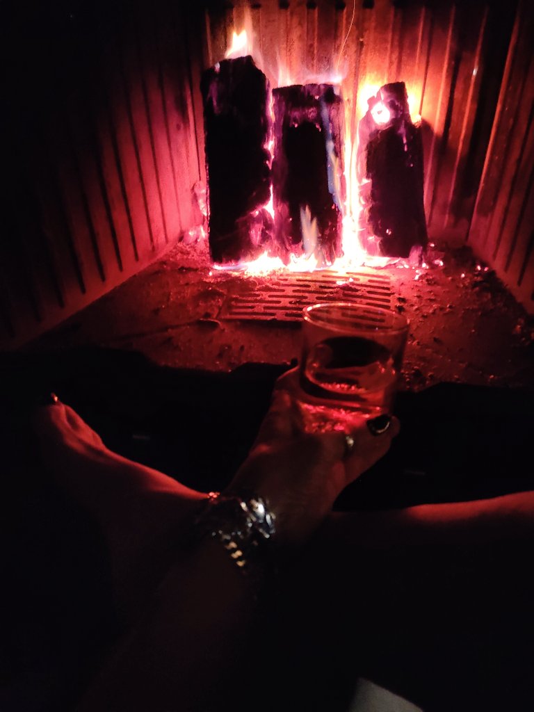 Όμορφο βράδυ Κυριακής...💟💫
Αγαπώ όλα όσα είσαι...αν εσύ πάψεις νά μ αγαπάς θά πει... πώς πότε δεν μ αγάπησες αληθινά!
💟💫💟💫💟💫💟💫💟💫💟💫
youtu.be/hJ4c-4nAURo