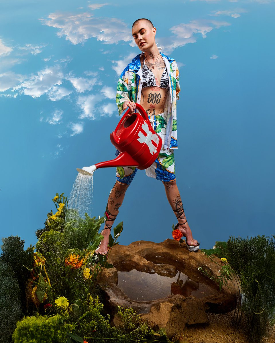 Jr_Ecko's tweet photo. New Work @GALXBOY x @RockingTheDaisy https://t.co/Z22o8HaO1W