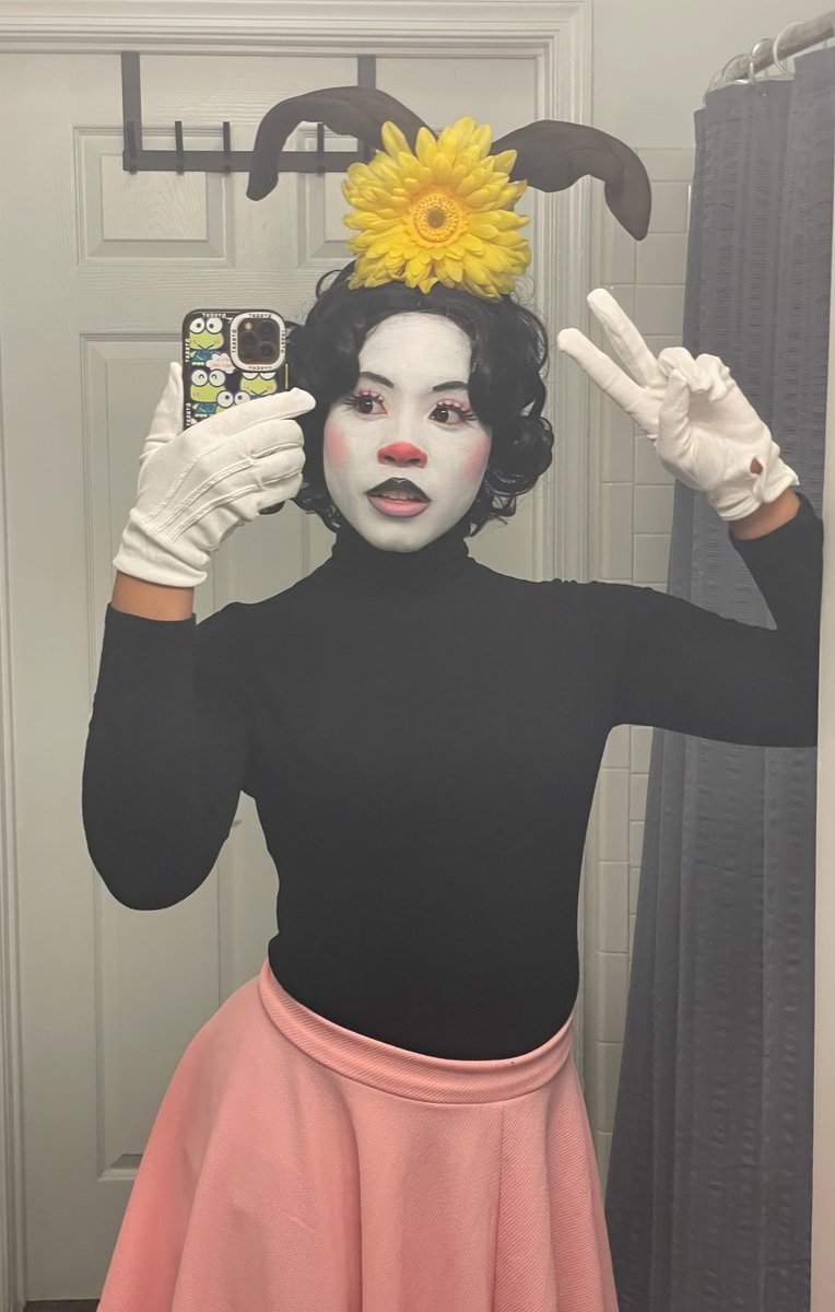 kerobits's tweet image. NYCC DAY 4!
Dot Warner
(The Animaniacs)

[ion even know if people know animaniacs anymore]