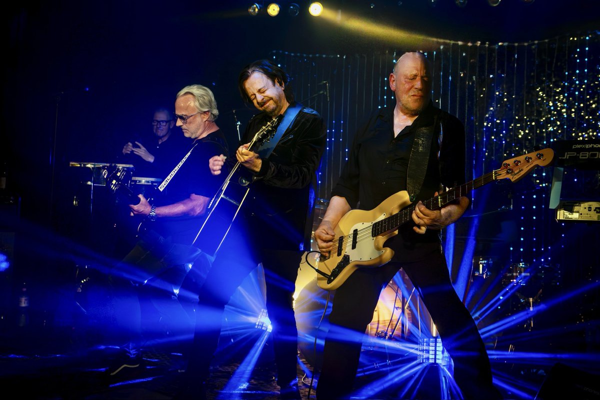 PLEXIPHONES's tweet image. Was für eine Konzertabend im Messajero, Mönchengladbach! Danke, dass Ihr da wart! Photo: Anja Matter