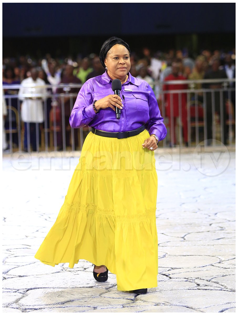 SCOANTBJoshua's tweet photo. Pastor Evelyn Joshua cites Galatians 3:13-14 and asks the people to decree: “I disconnect myself from every ancestral cage of limitation, shame, disappointment, failure, barrenness, in the name of Jesus!” https://t.co/j2QIGVY0nH