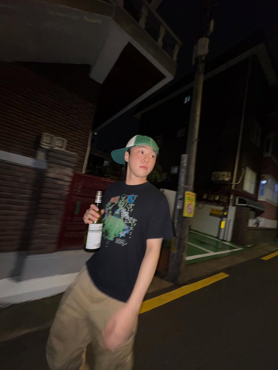 howurlytouse's tweet image. #HOWTOPOST
10/12/2025 | 🤸🏻‍♂️ nowgiwon INSTA POST UPDATE

🔗 instagram.com/p/DPtepqlke1p/…

#GIWON #기원 #howtouse #하우투유즈