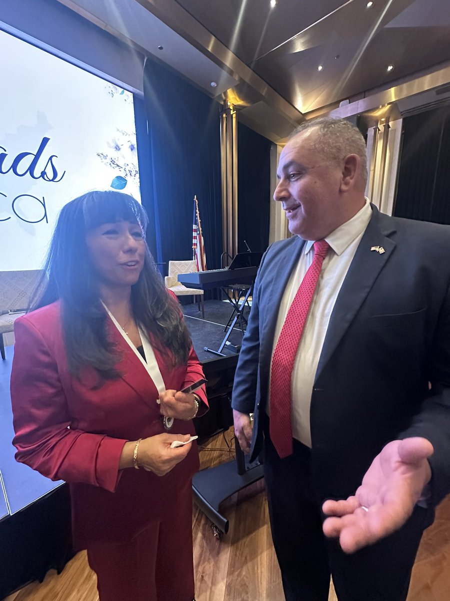 willfurry's tweet image. It was an honor to meet and chat with @JennySKorn Deputy Assistant to President Trump and Faith Director of the White House Faith Office while I was in DC.