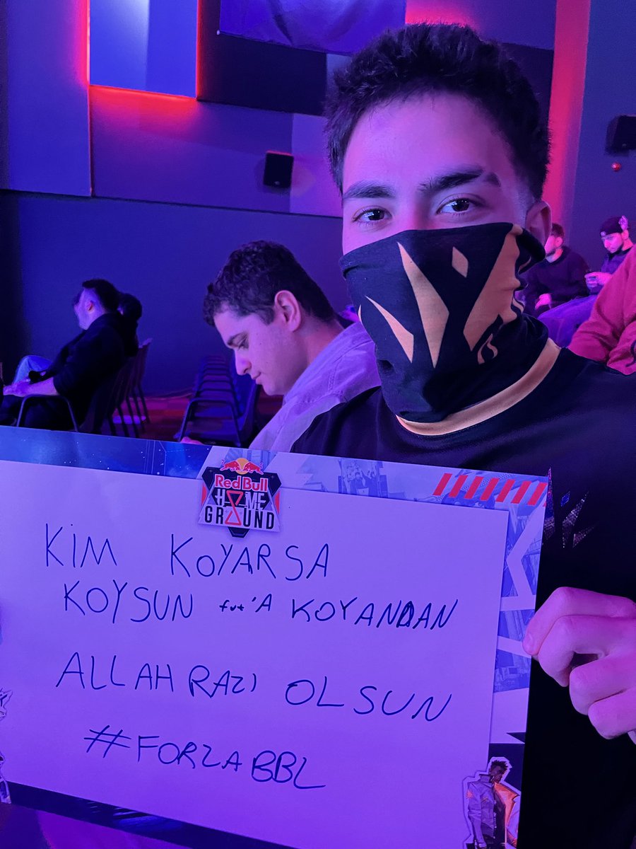 str1ght1's tweet image. Neeeee diyooooo oğluuumm