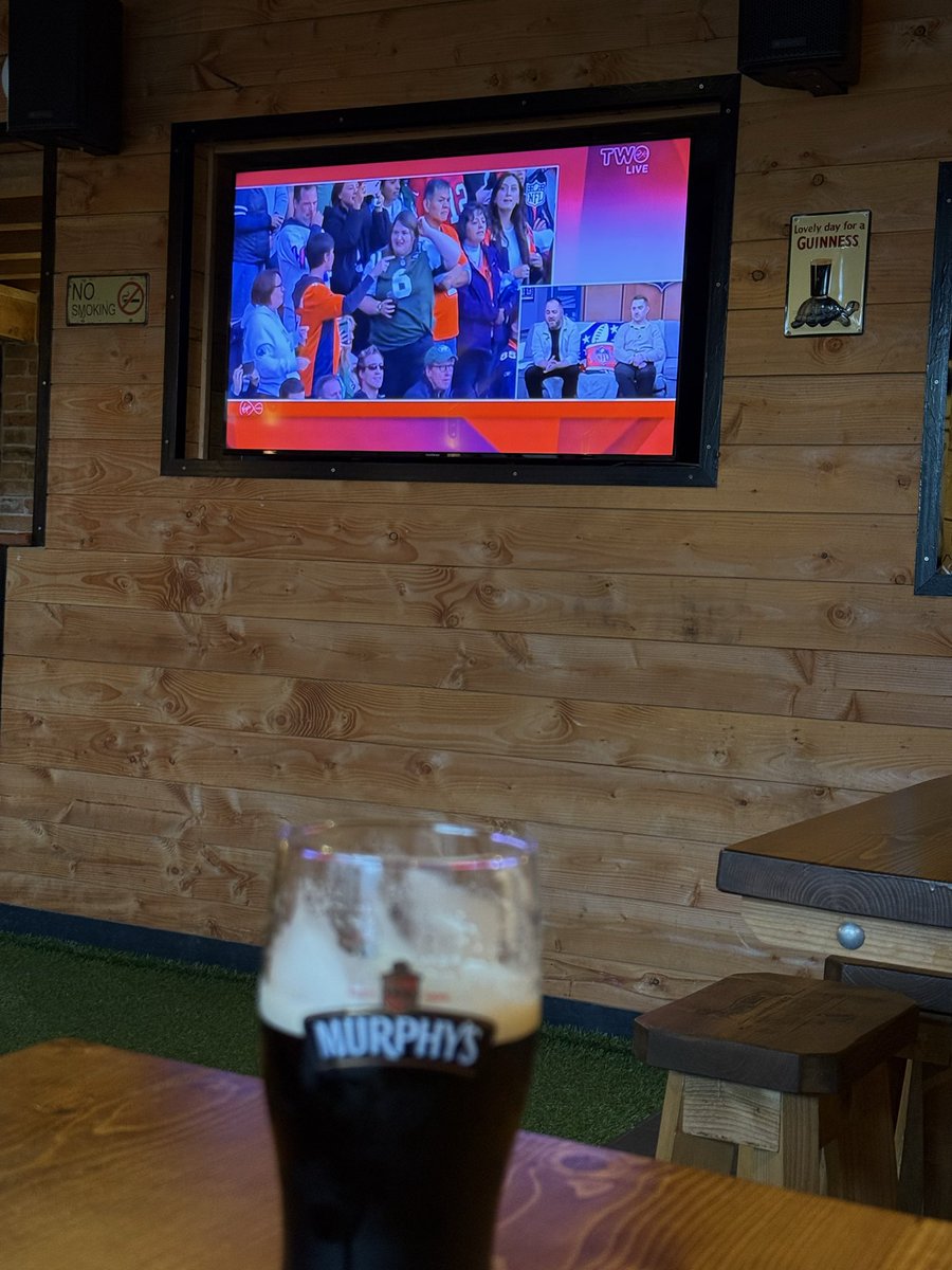 A quiet pint in Kenmare and the two lads on the tele. What a world.