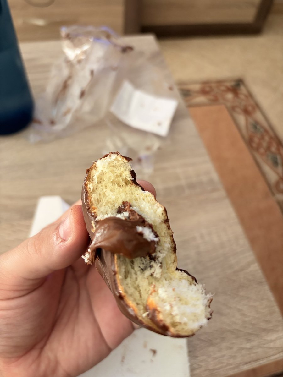 Este si se parece más a los bollycao bombón de toda la vida y encima producto local 🙊🤤 <a href="/JuanjoMayo/">Juanjo Mayo</a> <a href="/SaboraMalaga/">Sabor a Málaga</a>