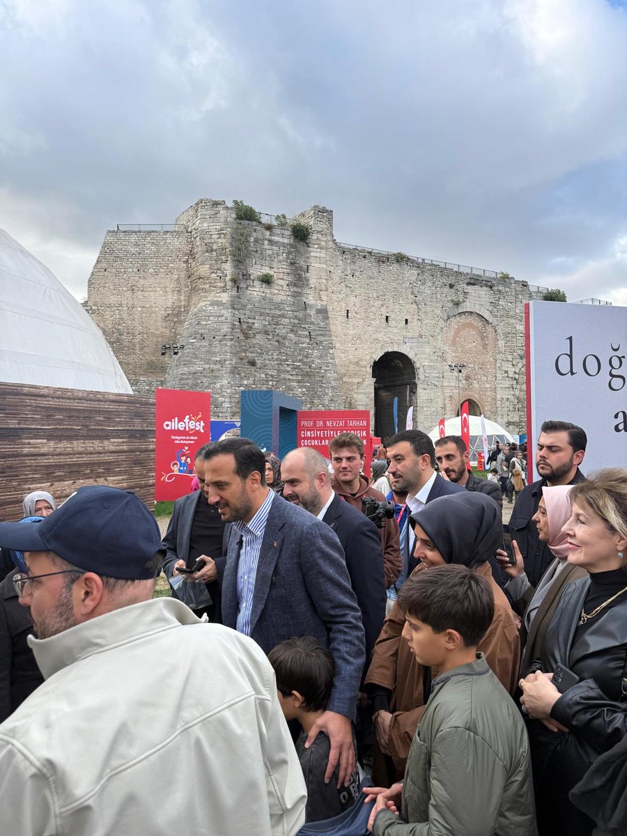 Cumhurbaşkanımız Sayın <a href="/RTErdogan/">Recep Tayyip Erdoğan</a> tarafından bu yıl aile yılı ilan edilmişti. Bu fikirden yola çıkılarak hayata geçirilen festival oldukça eğlenceli, öğretici ve keyifliydi. İl Başkanımızın katılımlarıyla gerçekleştirdik.⁦<a href="/abdullahozdemir/">Abdullah Özdemir</a>⁩