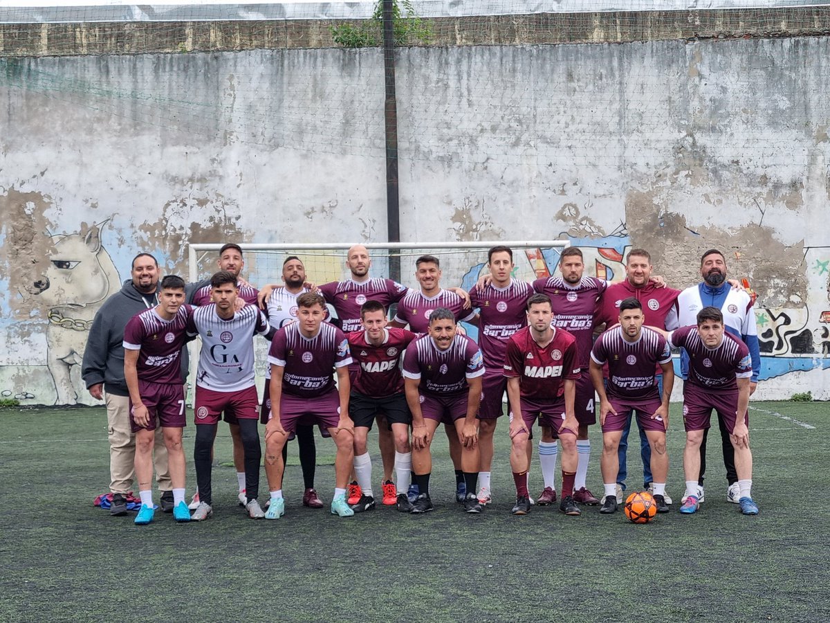 🔥 EMPATE EN LA CIMA

<a href="/RacingClubLAT/">Racing Club LAT</a> y <a href="/LanusLat/">Club Lanús - LAT</a> no se sacaron ventaja y comparten la punta de la Zona B.