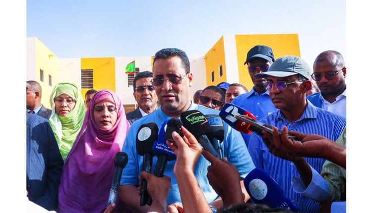 أكد الوزير الأول المختار ولد أجاي أن جميع الورشات الـ300 للبرنامج الاستعجالي لتنمية نواكشوط ستُنجز وتُسلَّم في الآجال المحددة 🏗️
مشيراً إلى أن بعض مكونات البرنامج تتقدم بوتيرة أسرع من الآجال التعاقدية، ما يعكس جدية وسرعة الإنجاز 🇲🇷💪
#موريتانيا #نواكشوط #تنمية #برنامج_استعجالي