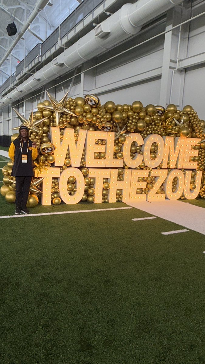 Had a great time at mizzou on saturday , thank you for having me ! 💛🖤

<a href="/CoachBAbraham/">Bryson Abraham</a> 
<a href="/NastyWideOuts/">Coach Jacob Peeler</a> 
<a href="/MizzouFootball/">Mizzou Football</a> 
<a href="/BELancerFB/">LANCER FOOTBALL</a> 
<a href="/GSV_STL/">Gateway Sports Venue</a> 
<a href="/PrepRedzone/">Prep Redzone 🏈</a>