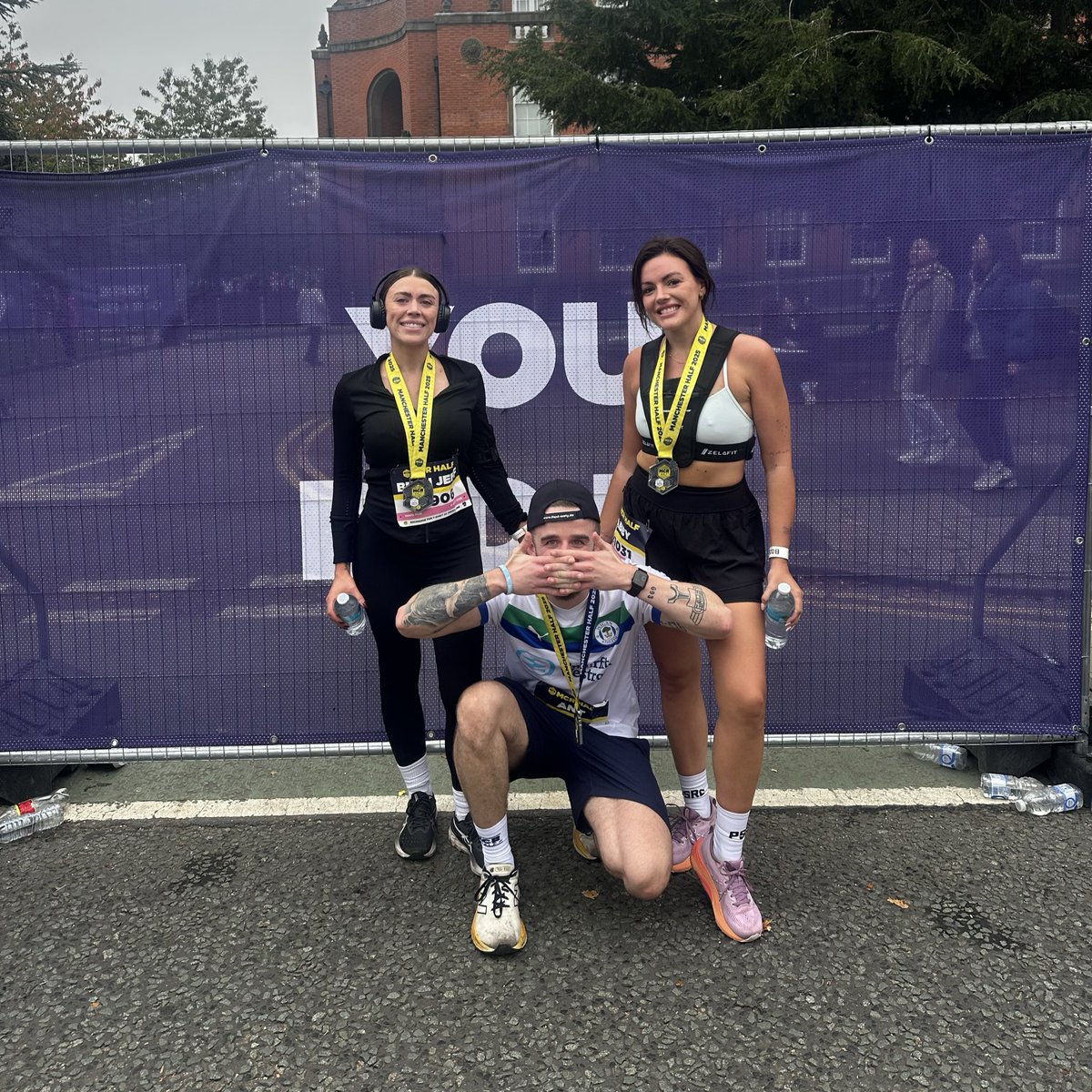 PillingAnthony's tweet image. Manchester Half for @JosephsGoal ✅

Considering I’d never ran before March, what an unreal feeling to cross that finish line 🏃‍♂️

📲 justgiving.com/page/anthony-p…

Up the #MCRHalf tics 🔵⚪️ #wafc