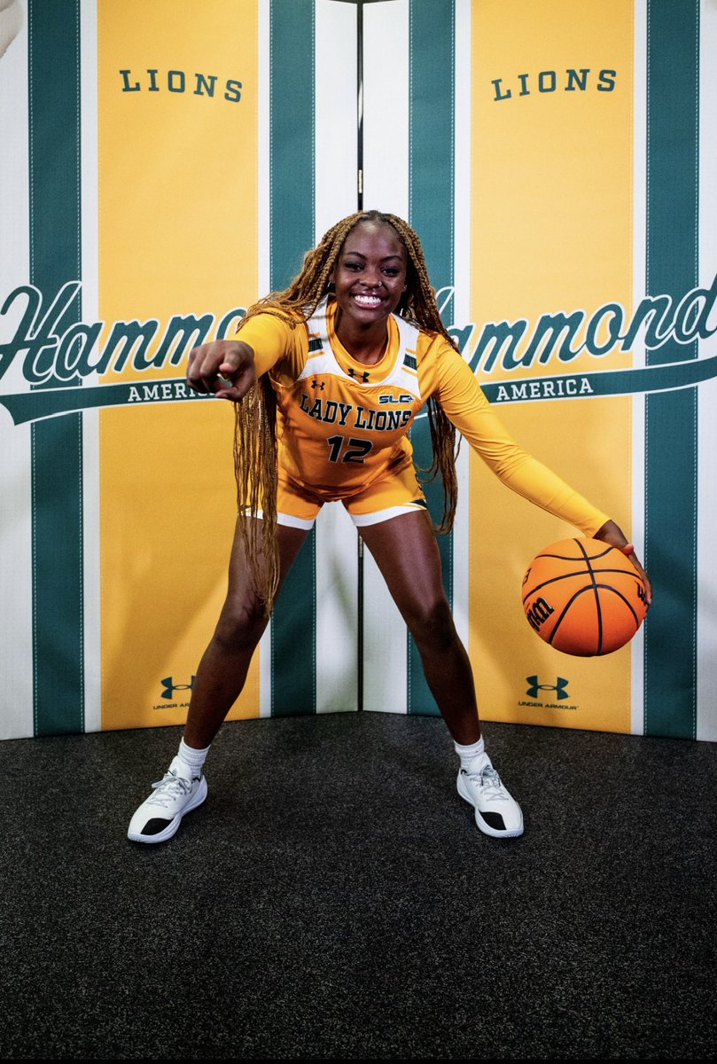 Deena Holmes tweet media