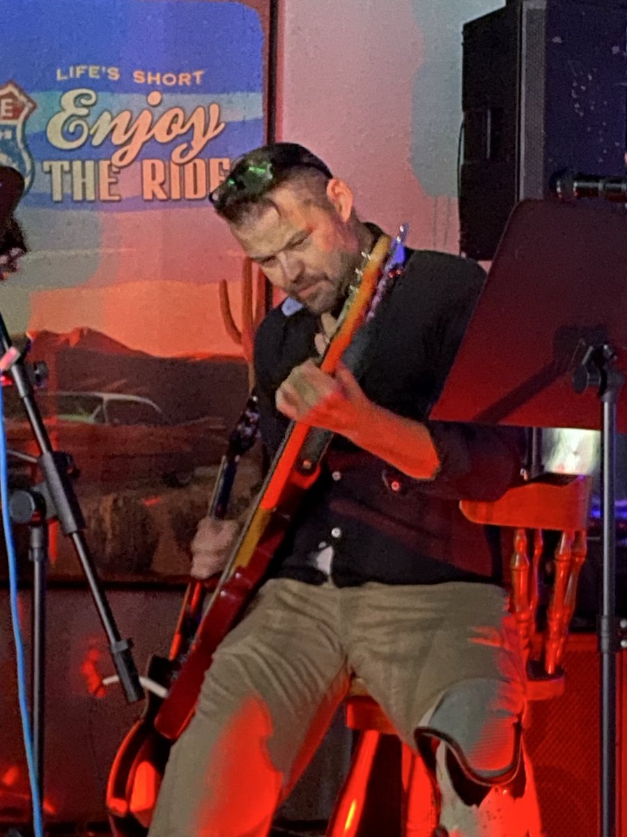 Captain Smirk tweet media