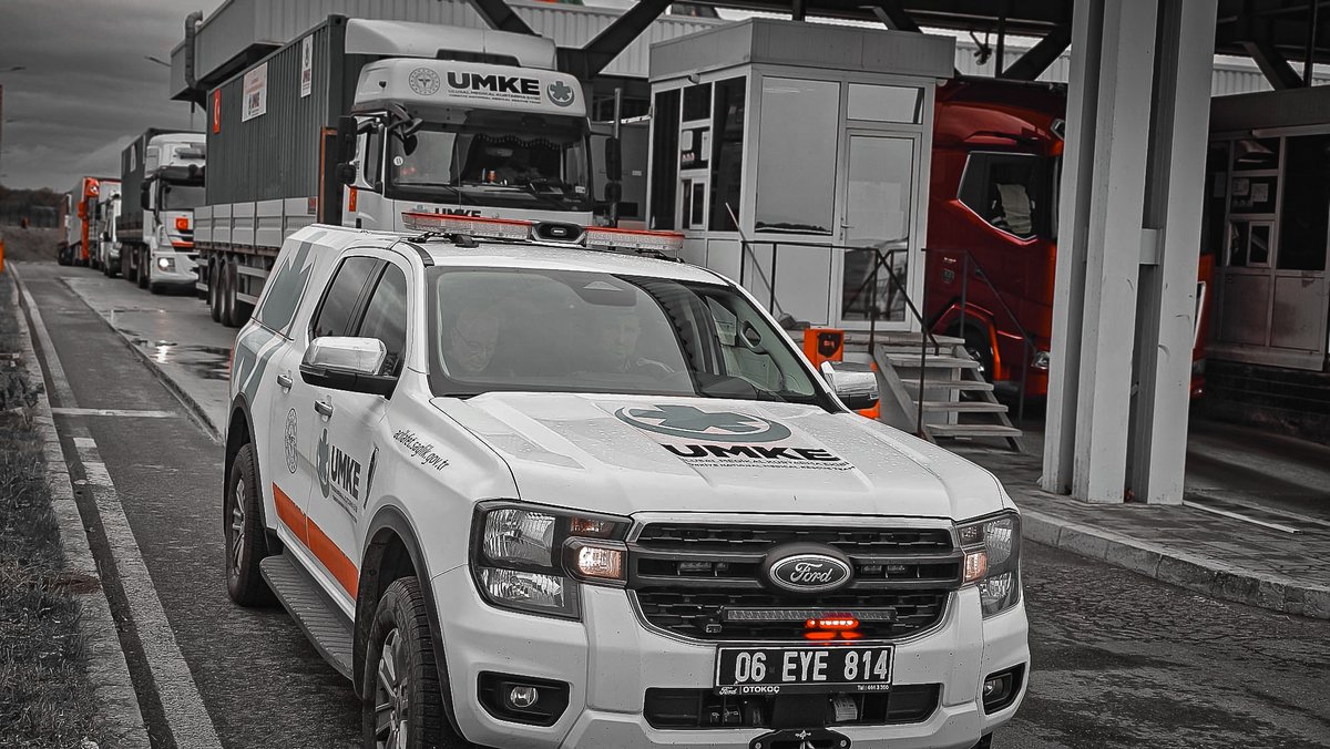 sb_umke's tweet photo. 🇹🇷 UMKE, Avrupa’nın en büyük tatbikatı #EUMODEX2025’te Türkiye’yi temsil ediyor!
14–18 Ekim’de Avusturya/Graz’da
👉 EMT-1 Tipi Müdahale Ünitesi
👉 36 personel
👉 6 araç ile sahadayız!
#UMKE #SağlıkBakanlığı #EUCPM https://t.co/13Lj2fEuMJ