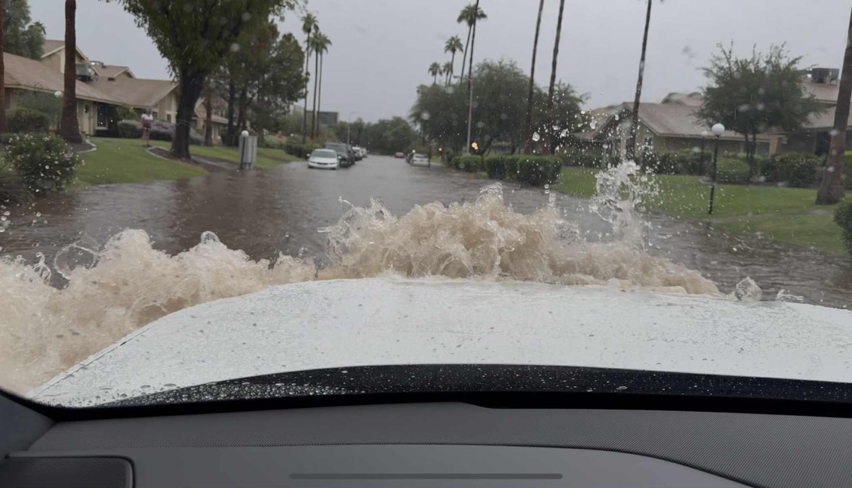 Having fun in my #Rivan R1S in this flash flood is Scottsdale, AZ.
