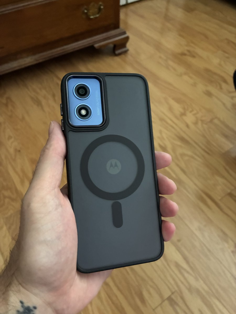 iMarkLx's tweet image. Anyone need a good performing Moto g play 2024 smartphone? 🤭
#MotoGPlay2024 #Android