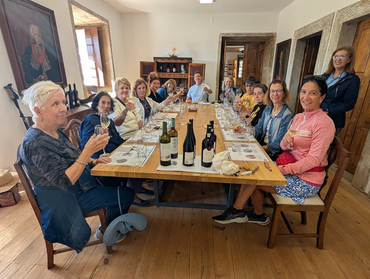 JourneyActive's tweet photo. Amazing visit to a baroque manor house with vineyards and a wine tasting 🍷🍷

I feel like I would have excelled as a Manor House kind of guy 😜 https://t.co/VS4O4dcRSw