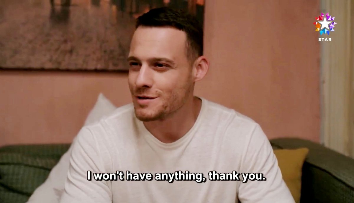 CarpintiAtrium's tweet photo. When an unexpected guest comes over...

#Çarpıntı #KeremBürsin #DenizÇakır #HelinElveren https://t.co/4qvnbepztD