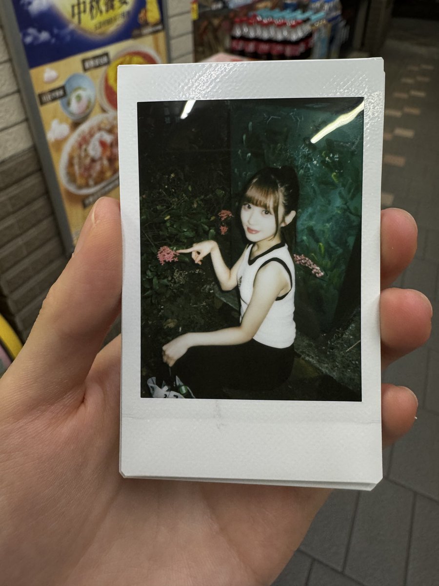 DMLooo's tweet photo. 夜间偶遇的花花～ https://t.co/rtbgCYrVQf