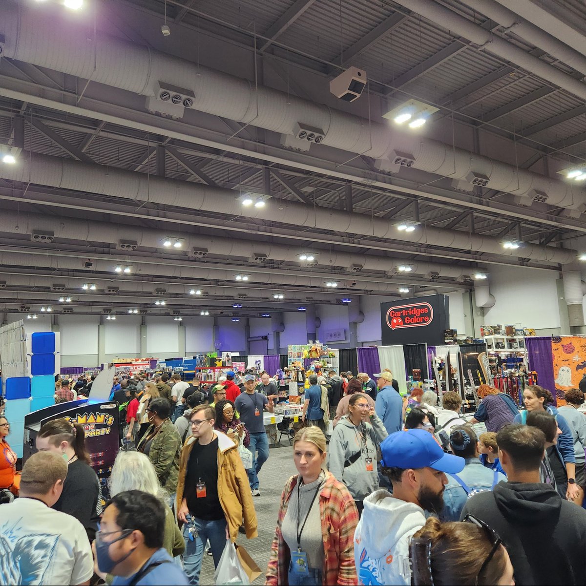 DevNullProd's tweet image. Come see our panel &quot;From Code to Quests: The Journey of an Indie Game Studio&quot; today at 2:30PM EST at @RetroGameCon and have a chance at winning #TheLongestTale swag!

#indiegame #actionrpg #retrogamecon #gamedev