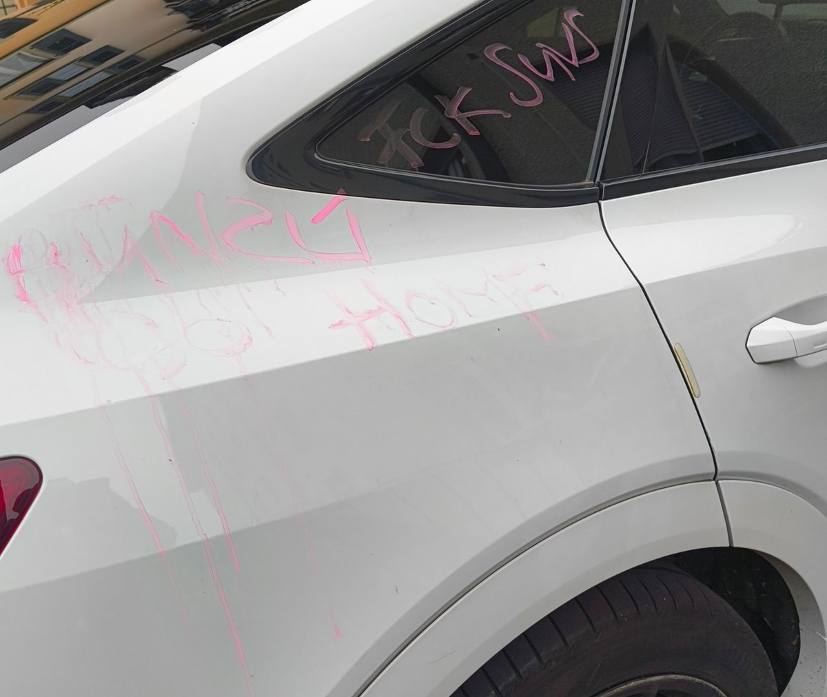 merlin2010 tweet media