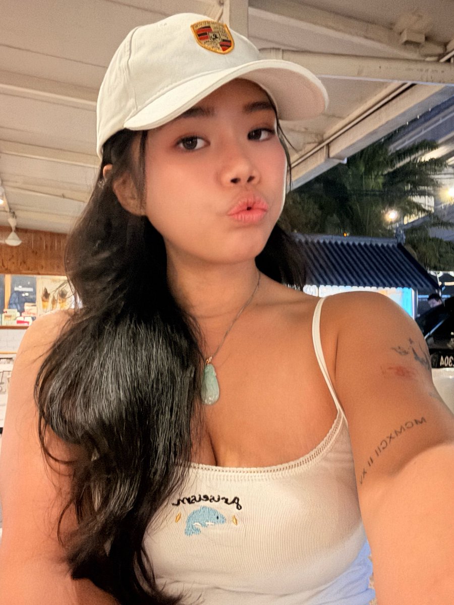 Yenny tweet media
