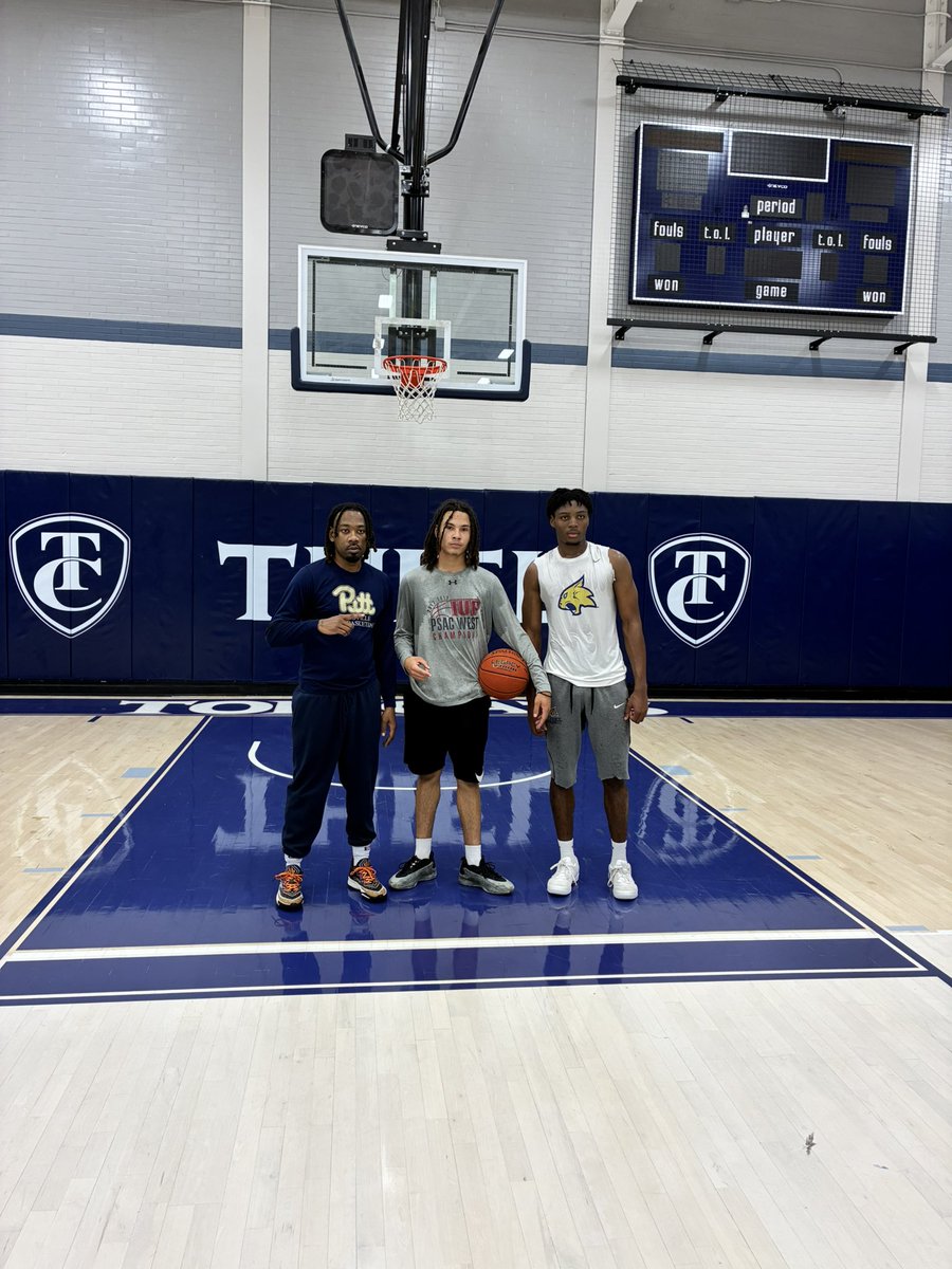 Great workout td at thiel college ✅✅💪🏽💪🏽 <a href="/darwind2/">Darwin Dixon</a> <a href="/kenmoyer52/">Ken Moyer’s Sports Page</a> <a href="/Carlo__gambino2/">MarkHenry3</a>
