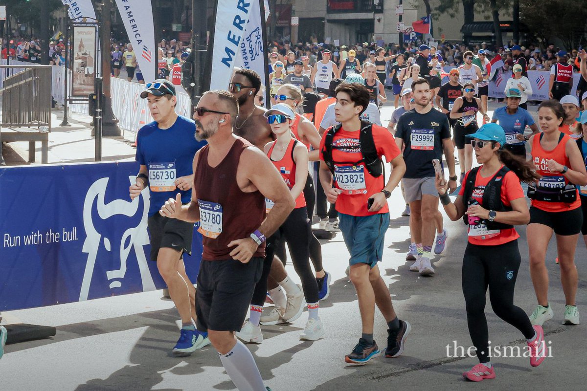 TheIsmaili's tweet image. Mawlana Hazar Imam crossed the finish line at the Chicago Marathon, one of the seven World Marathon Majors, on his birthday, Sunday October 12, 2025. He completed the 26.2 mile (42.2 km) course in just under five hours.
Read more: the.ismaili/news/mawlana-h…
