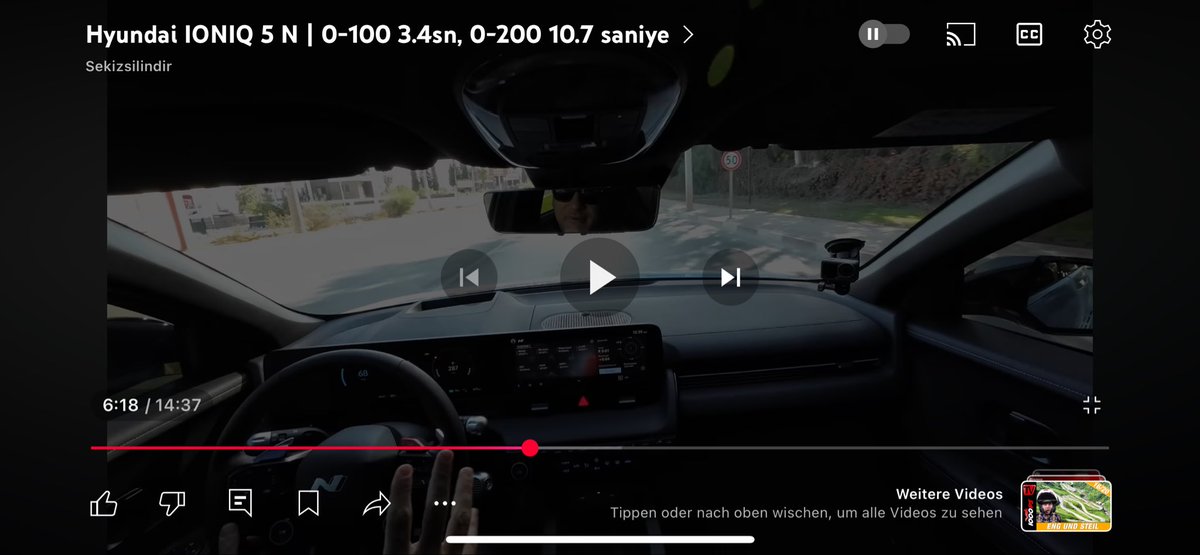 Sağda 50’lik tabela var 70’le gidiyorsun, sana da böyle müdahalede bulunsunlar mı birader? Bu arada yargılamıyorum da, sırf şu üslup o kadar irite etti ki…

Motorlu tüm araçları seviyoruz ve bu ihlaller ister istemez yapılıyor, inkâr etmeye gerek yok. Yanlışa yanlış deyin yeter.