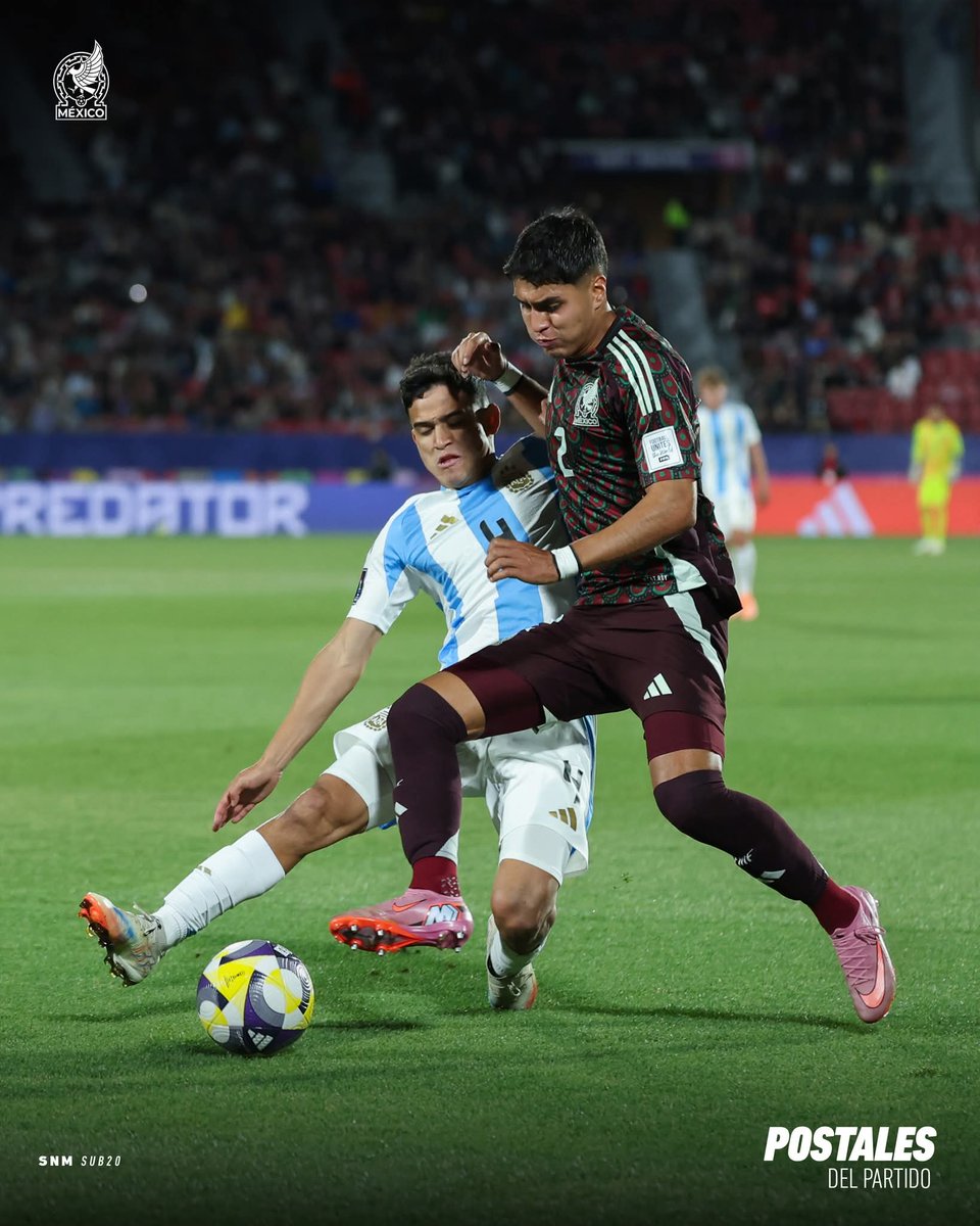 DatosTri's tweet photo. La Selección Mexicana de Fútbol Sub-20 cayó derrotada 2-0 ante 🇦🇷 finalizar su participación en la Copa del Mundo  en Chile.
Maher Carrizo (8') y Mateo Silvetti (55'), anotaron los goles. 🇲🇽 se quedó con nueve hombres luego de las 🚩 de Diego Ochoa (91') y Tahiel Jiménez (96'). https://t.co/2zps03bNdp