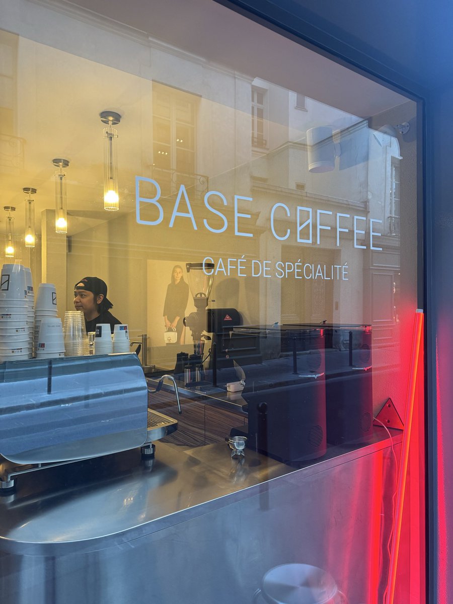 I see <a href="/base/">Base</a> everywhere

spotted today in Paris 🇫🇷

btw really good coffee