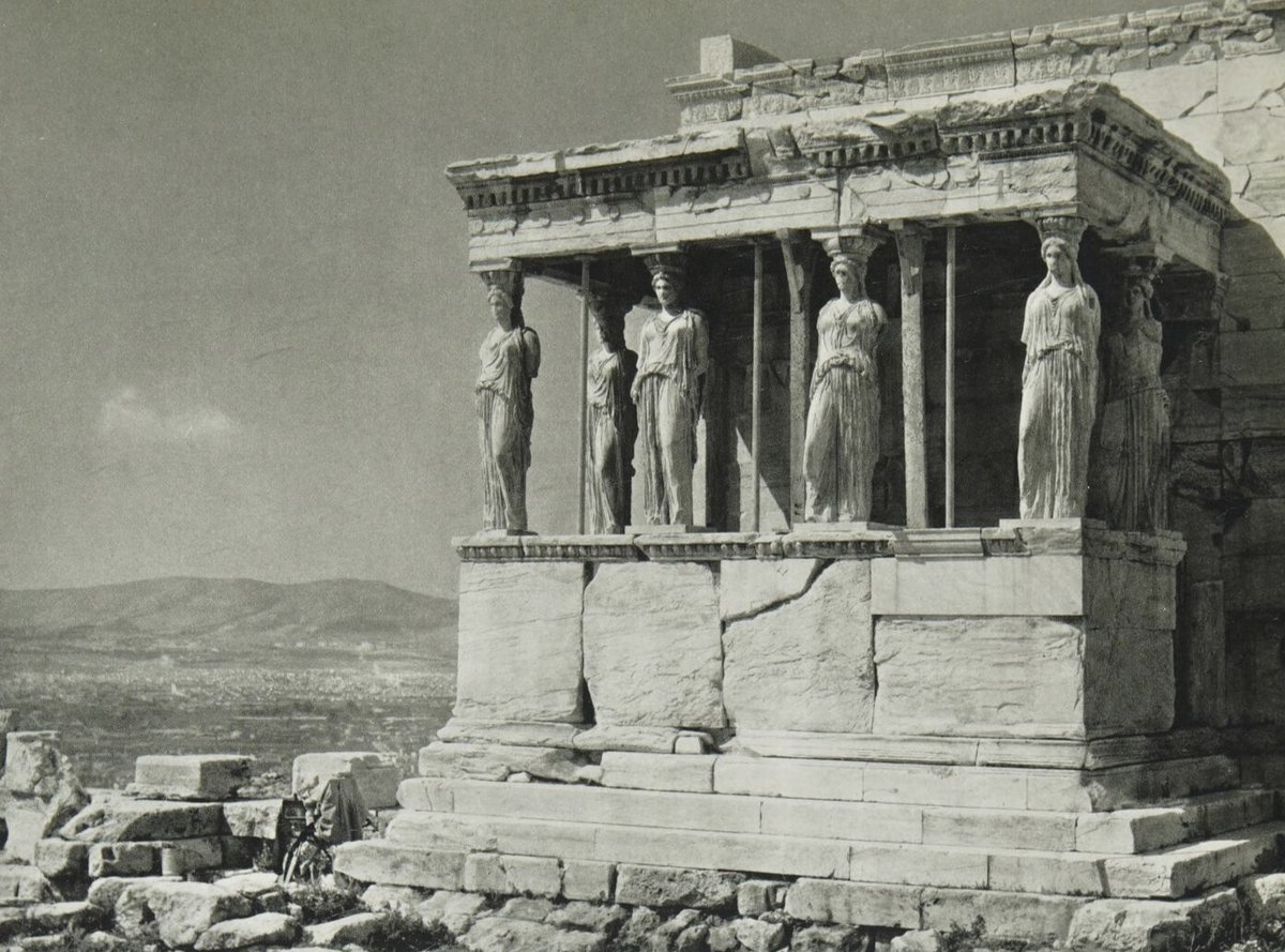 Ortgeist's tweet image. Porch of the Caryatids on the Acropolis, Athens, Greece