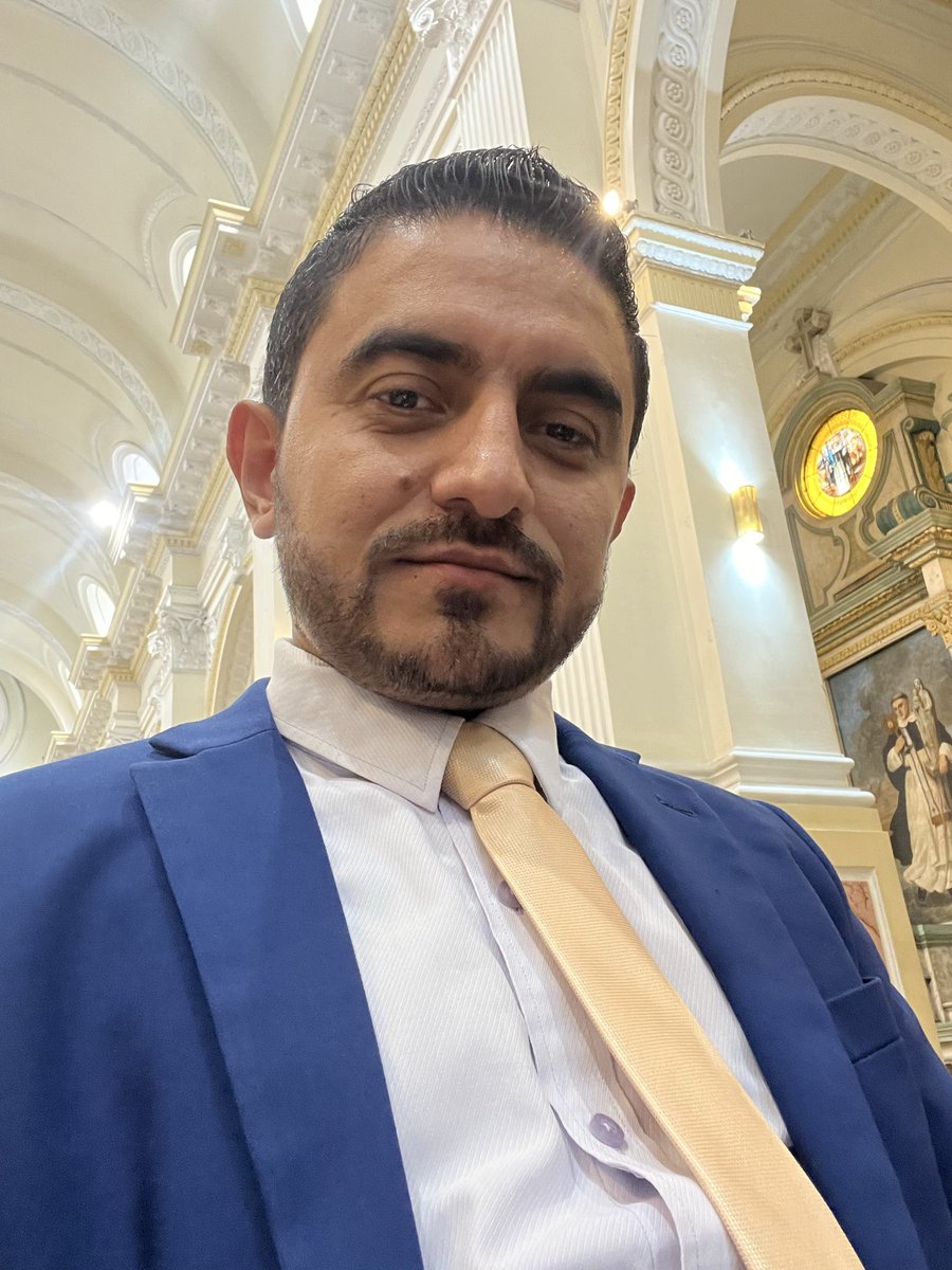 David_RJimenez's tweet photo. Soy ese señor 🥲 https://t.co/kQfHgYFkF7