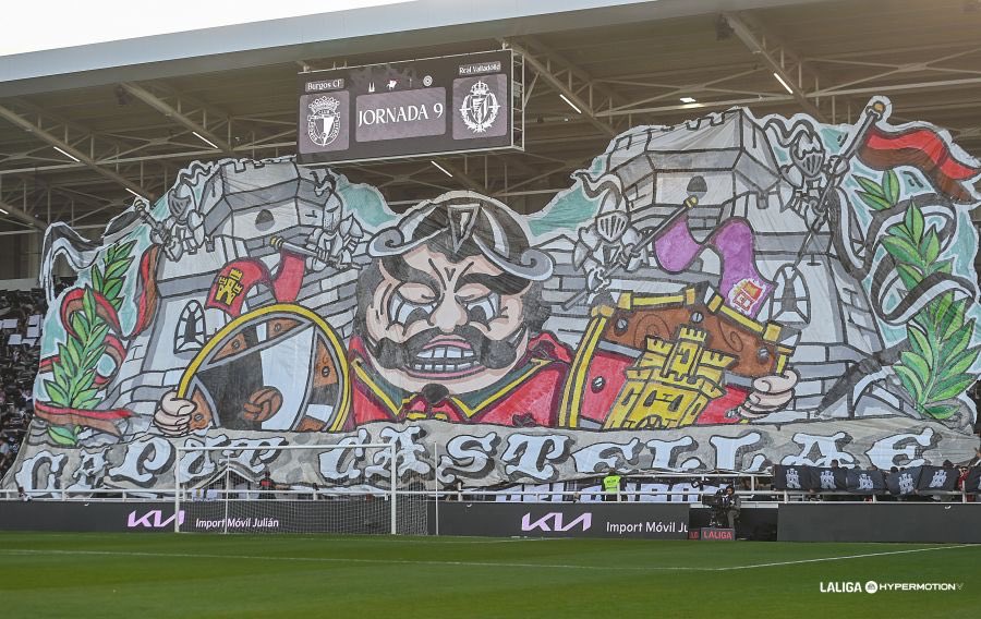 R_Morales97's tweet photo. En la 1ª mitad preguntaba a los comentaristas de COPE, qué jugadores tenía en el campo el @Burgos_CF para construir. Respuesta: Morante y David

Cambios al descanso: Morante y David Glez, entraron los Córdoba

Definitivamente Ramis renuncia a jugar la pelota. Lo mejor, la afición https://t.co/xIecO17w6B
