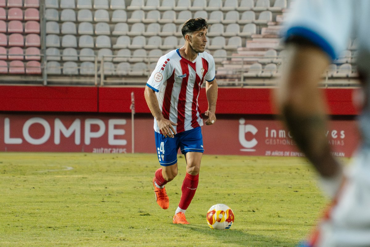 😊| Muy contentos por volver a verte de inicio con la rojiblanca, <a href="/AleixCoch4/">Aleix Coch</a>.

🔨 𝐀 𝐬𝐞𝐠𝐮𝐢𝐫 𝐜𝐮𝐫𝐫𝐚𝐧𝐝𝐨.