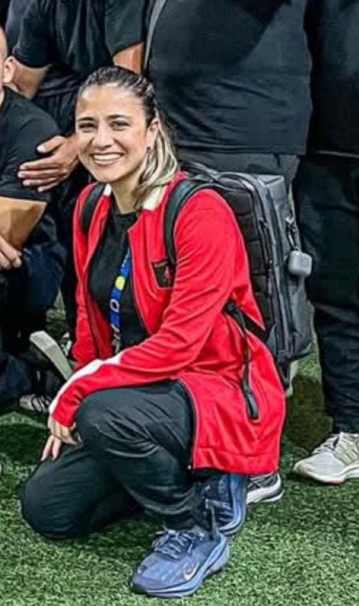 leonelcerrudo's tweet photo. 🤔 ¿Qué decidirá Juliana Dávila sobre los hechos en el #TorneoDeLasAméricas?  

¿Despedirá a los implicados, como a la empleada del Único (no implicada) o la de Tu Boleta por filtrar la camiseta “retro”? ¿O seguirá vetando a la prensa por informar? https://t.co/NlQ0Rp3Iab