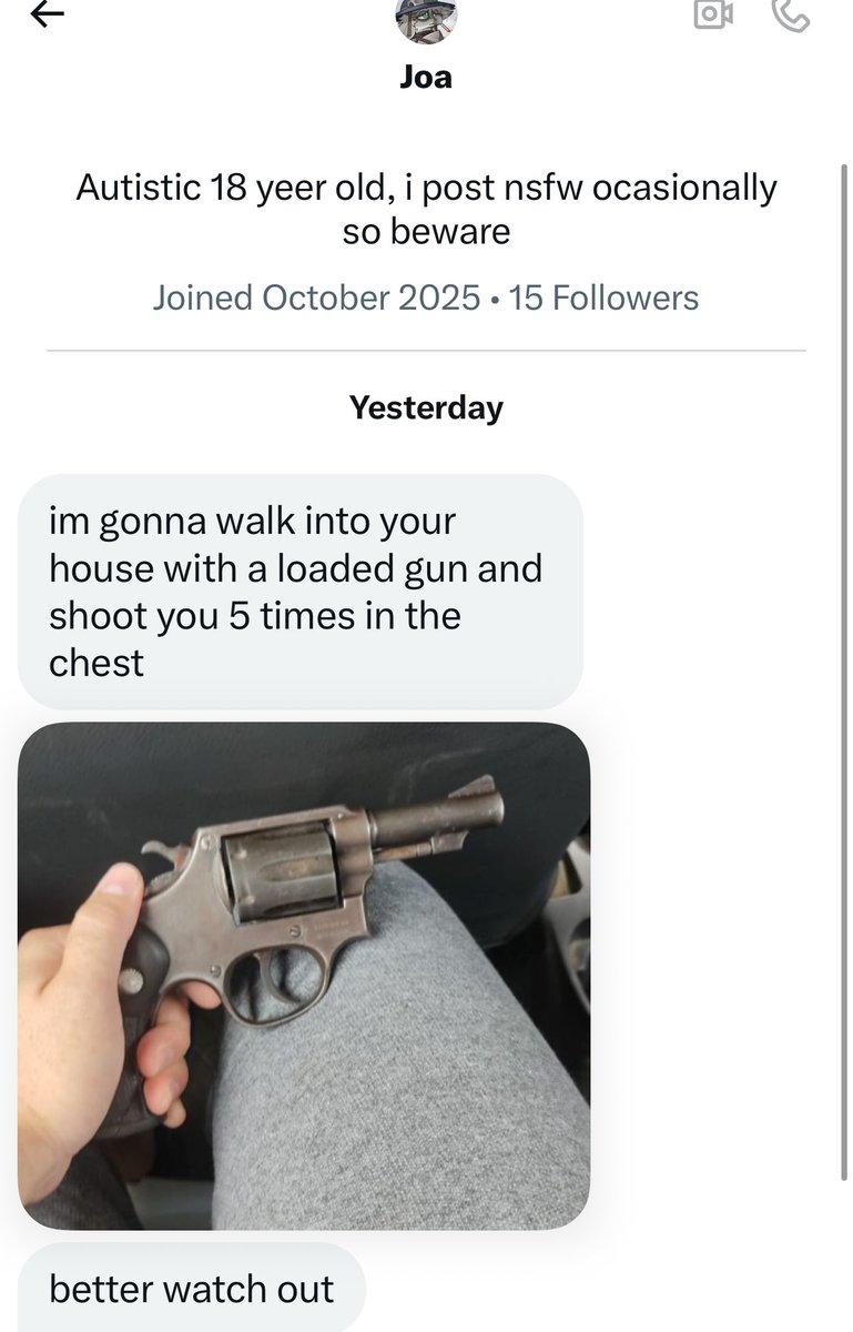 Laura Becker🐦‍🔥 tweet media