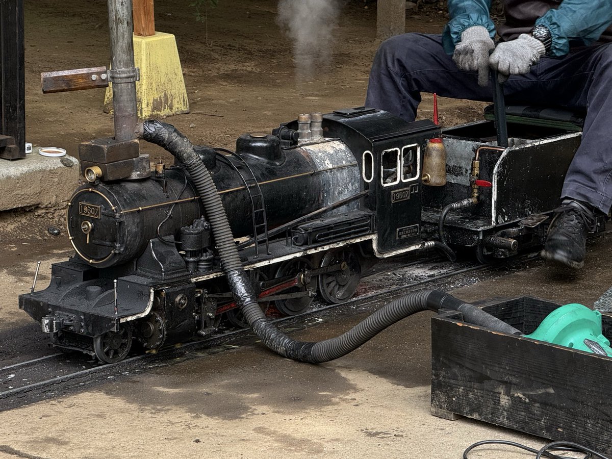 激レア貴重！　早い者勝ち　D51187 蒸気機関車部品 車輪 犬釘つき 激レア貴重！ 早い者勝ち D51187 蒸気機関車部品 車輪 犬釘つき