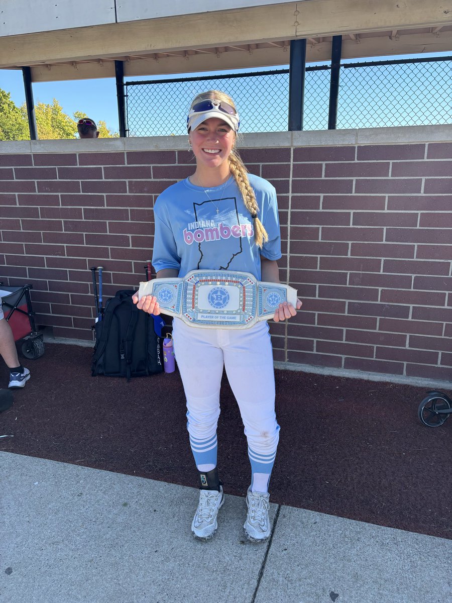 Game 2: Bats were on fire for <a href="/SammieK85803/">Sammie Kulwicki</a> and <a href="/kacienading/">Kacie Nading (2027)</a>! Congrats, ladies!