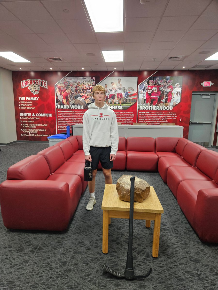 logansyoung's tweet image. Great #prospectday today with @LafayetteMLAX. Thank you to coach @PatMyers1221, his staff and all the Lafayette players for a great workout and over-all experience. Keep working.....only the beginning.
#GoPards
#ClimbtheHill

@tl_national 
@EastonLacrosse