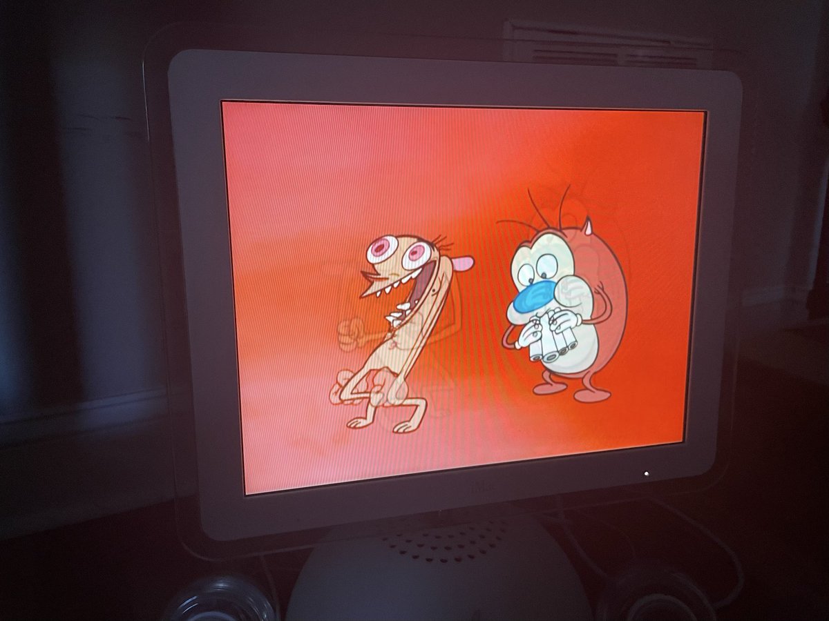 GrantWright8715's tweet image. Testing the DVD player on the iMac
#iMacG4 
#RenandStimpy 
#Apple 
#iMac