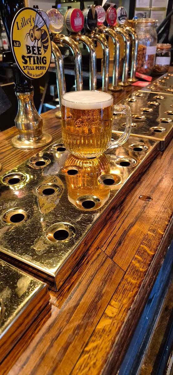 bobtaz75's tweet image. Budvar in The Bear #supportpubs