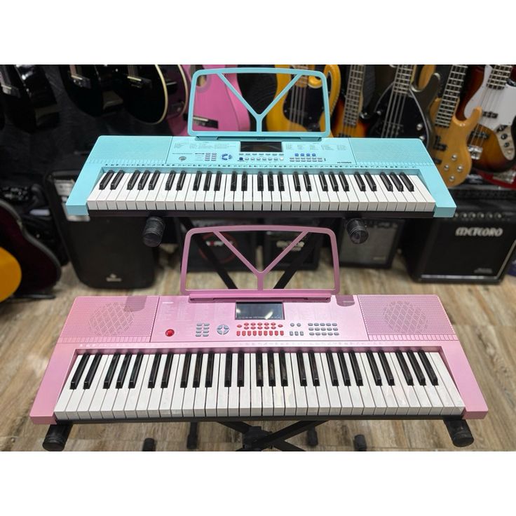 thacomdikas's tweet photo. 📢 Confira Teclado piano Musical Profissional 61 Teclas 300 Rit+ Suporte+fonte+cabo ligar na caixa MXT com 25% de desconto!
Corre garantir o seu antes que acabe! 🔥 

Encontre na Shopee agora! ⬇️ https://t.co/aqsco7tfrp

#teclado #pianoeletrico #fy #instrumento #musical https://t.co/Pk0Op1L6ft