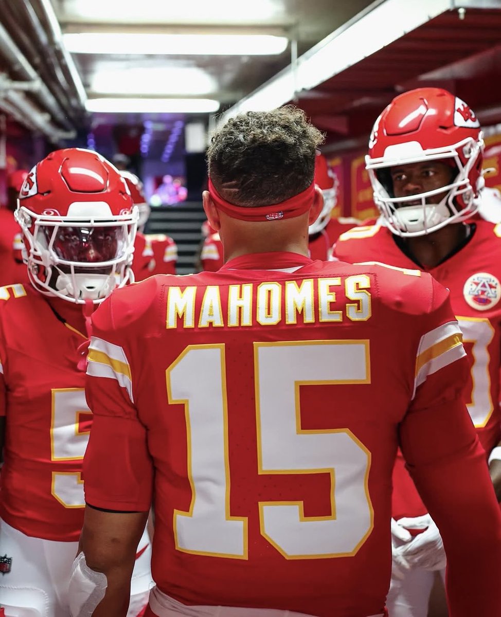 GAME DAY ❕ WIN DAY🥰🎯
#ChiefsKingdom