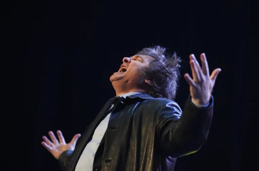 ✔️ #NUEVO
📌 La tormenta perfecta 
✍️ Miguel Gómez (<a href="/miguelhergomez/">Miguel Gomez</a>)
🤓 Leelo acá: shorturl.at/wLwdK