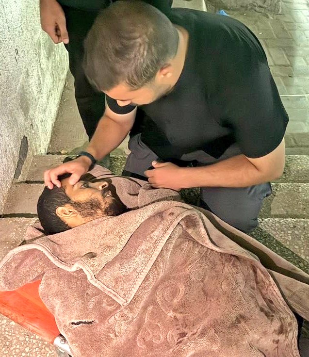 MohammedAlfrah's tweet image. في خبر مؤلم وصادم، الصحفي الفلسطيني صالح الجعفراوي يلتحق بركب الشهداء غدراً برصاص عملاء الاحتلال في غزة.بعدما أبلى بلاءً حسناً، وبعد أن أكمل مهمته وأدى دوره على أتم صورة.
تعازينا لأهله ولكل محبيه ومتابعيه، وتعازينا لأهل غزة في هذا الشاب المتفاني. 
ولا حول ولا قوة إلا بالله العلي…
