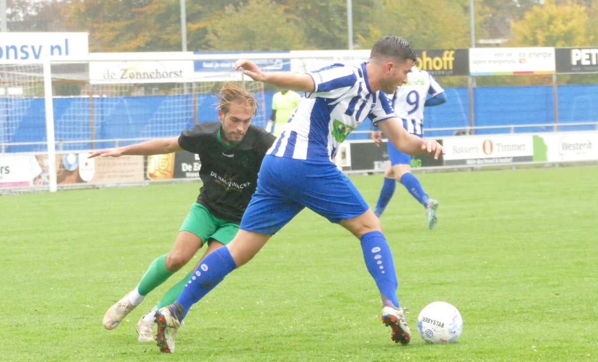 VechtdalTV's tweet image. Ondanks ruime nederlaag perspectief voor USV
-----&amp;gt; ap.lc/vhVzK
#USV #Nieuwleusen #Pesse